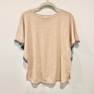 LAST CHANCE 🚀 Super Cute Tassel Fringe Women’s Top